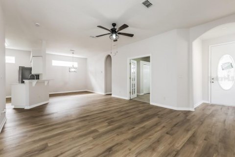 Villa ou maison à vendre à Largo, Floride: 3 chambres, 159.98 m2 № 1914741 - photo 4