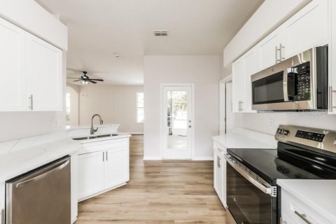 Villa ou maison à vendre à Largo, Floride: 3 chambres, 159.98 m2 № 1914741 - photo 7