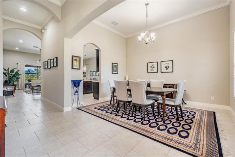 House in Wesley Chapel, Florida 4 bedrooms, 294.31 sq.m. № 1684604 - photo 6