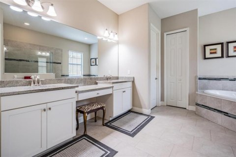 House in Wesley Chapel, Florida 4 bedrooms, 294.31 sq.m. № 1684604 - photo 19