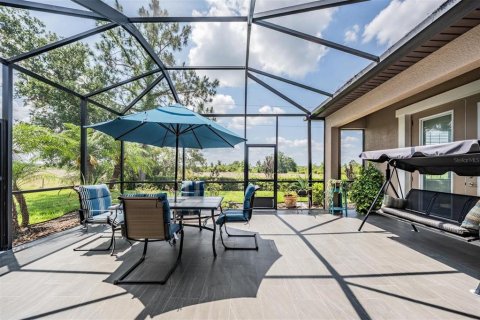 House in Wesley Chapel, Florida 4 bedrooms, 294.31 sq.m. № 1684604 - photo 29