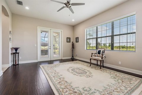 House in Wesley Chapel, Florida 4 bedrooms, 294.31 sq.m. № 1684604 - photo 27