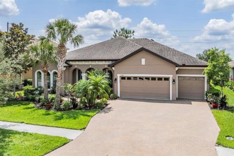 House in Wesley Chapel, Florida 4 bedrooms, 294.31 sq.m. № 1684604 - photo 1