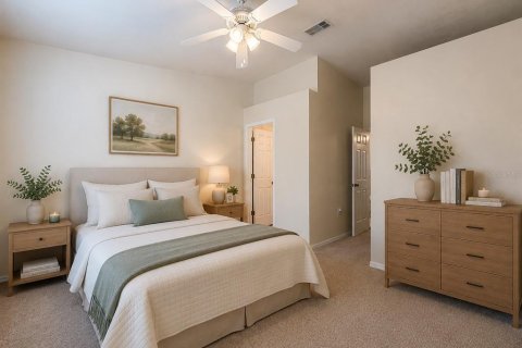Condo in Gainesville, Florida, 2 bedrooms № 2238640 - photo 11