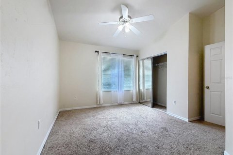 Condo in Gainesville, Florida, 2 bedrooms № 2238640 - photo 16