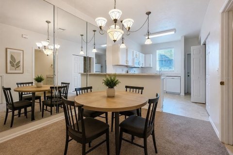 Condo in Gainesville, Florida, 2 bedrooms № 2238640 - photo 6