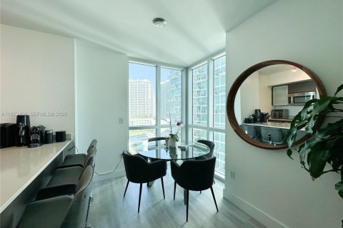 Снять в аренду кондоминиум в Майами, Флорида 2 спальни, 104.33м2, № 2007860 - фото 6