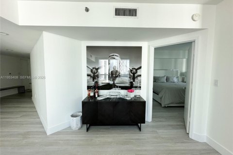 Снять в аренду кондоминиум в Майами, Флорида 2 спальни, 104.33м2, № 2007860 - фото 4