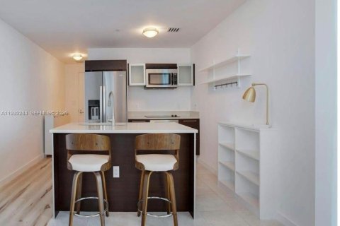 Copropriété à louer à Miami, Floride: 1 chambre, 60.48 m2 № 1997654 - photo 3