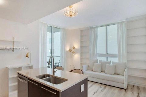 Copropriété à louer à Miami, Floride: 1 chambre, 60.48 m2 № 1997654 - photo 4