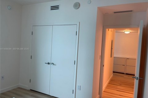 Copropriété à louer à Miami, Floride: 1 chambre, 60.48 m2 № 1997654 - photo 12
