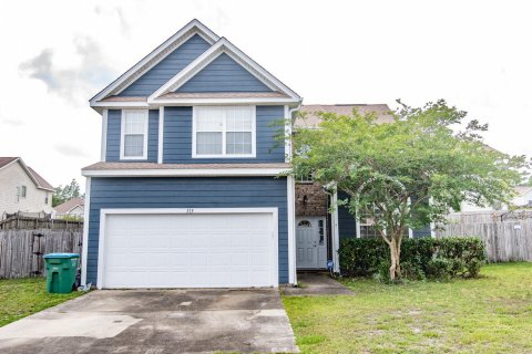 Casa en alquiler en Crestview, Florida, 4 dormitorios, 196.4 m2 № 561400 - foto 1
