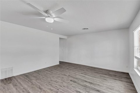House in Summerfield, Florida 2 bedrooms, 114.08 sq.m. № 1722814 - photo 17