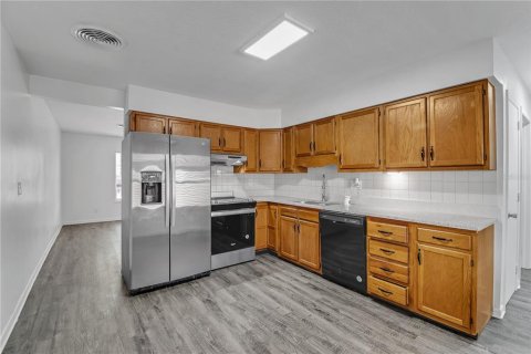 House in Summerfield, Florida 2 bedrooms, 114.08 sq.m. № 1722814 - photo 18