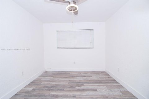 Villa ou maison à vendre à Miramar, Floride: 4 chambres, 145.11 m2 № 1475780 - photo 20