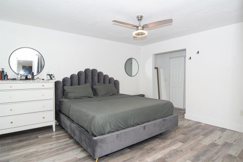 Villa ou maison à vendre à Miramar, Floride: 4 chambres, 145.11 m2 № 1475780 - photo 14
