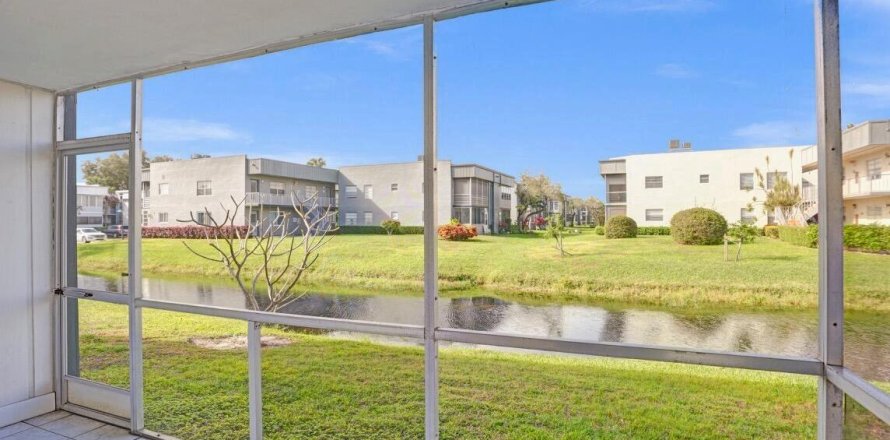 Condo à Delray Beach, Floride, 2 chambres  № 2077668