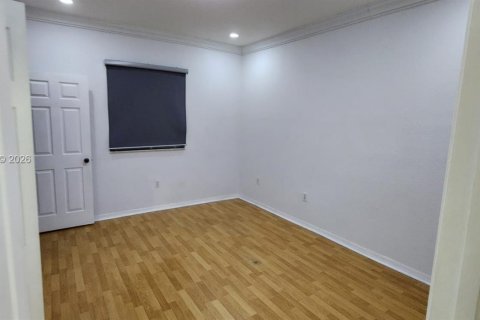 Copropriété à louer à Hialeah, Floride: 3 chambres, 92.16 m2 № 2041124 - photo 3