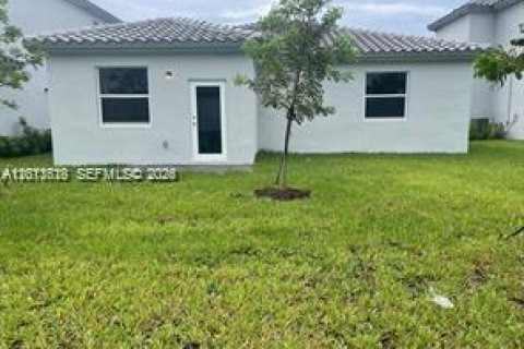 House in Homestead, Florida 3 bedrooms, 173.73 sq.m. № 2076335 - photo 23