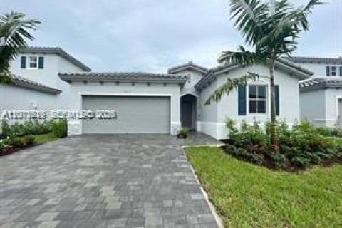 House in Homestead, Florida 3 bedrooms, 173.73 sq.m. № 2076335