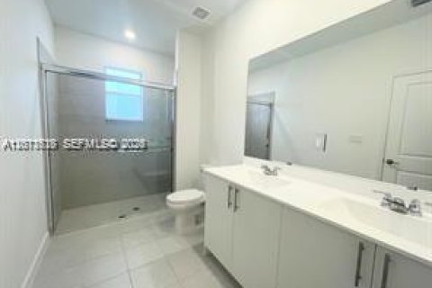 House in Homestead, Florida 3 bedrooms, 173.73 sq.m. № 2076335 - photo 12
