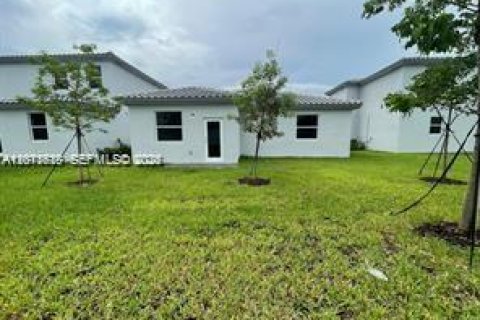 House in Homestead, Florida 3 bedrooms, 173.73 sq.m. № 2076335 - photo 24