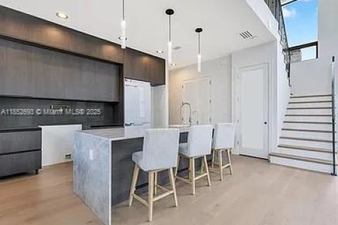 Commercial property in Orlando, Florida № 1877671 - photo 13
