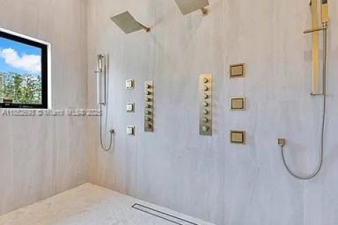 Commercial property in Orlando, Florida № 1877671 - photo 20