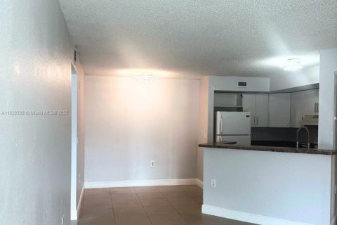 Copropriété à vendre à Sunrise, Floride: 1 chambre, 69.03 m2 № 1977311 - photo 18