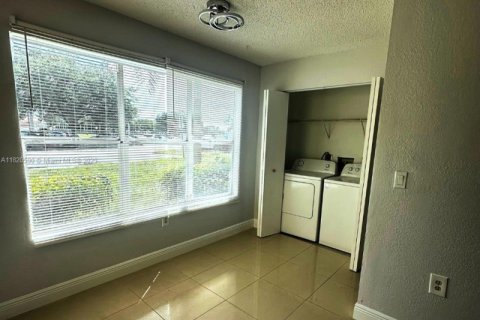 Copropriété à vendre à Sunrise, Floride: 1 chambre, 69.03 m2 № 1977311 - photo 15