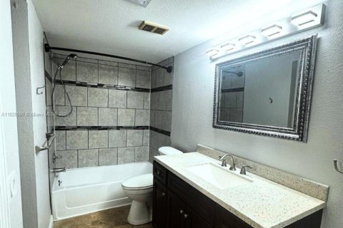 Copropriété à vendre à Sunrise, Floride: 1 chambre, 69.03 m2 № 1977311 - photo 13