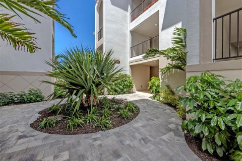 Condo in Venice, Florida, 3 bedrooms № 1303020 - photo 6