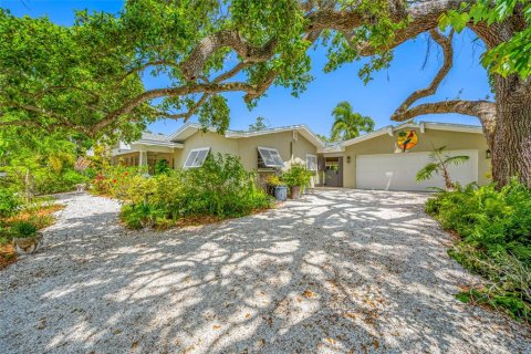 Propiedad comercial en venta en Safety Harbor, Florida, 5 dormitorios, 246.84 m2 № 1734643 - foto 13