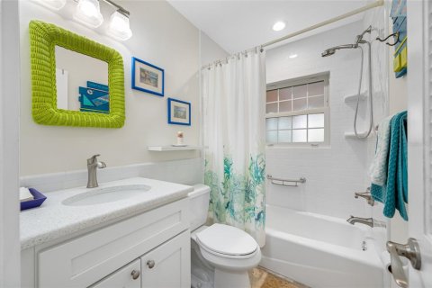 Propiedad comercial en venta en Safety Harbor, Florida, 5 dormitorios, 246.84 m2 № 1734643 - foto 22