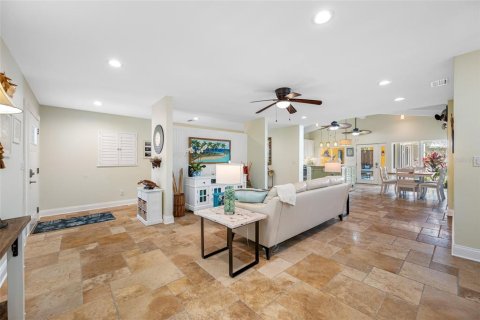 Propiedad comercial en venta en Safety Harbor, Florida, 5 dormitorios, 246.84 m2 № 1734643 - foto 20