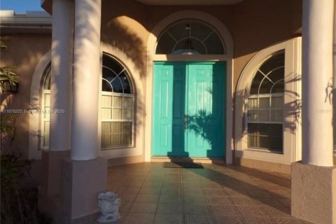 Casa en alquiler en Port Charlotte, Florida, 3 dormitorios № 2059697 - foto 3