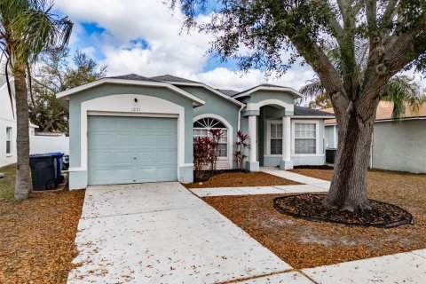 Casa en Brandon, Florida 3 dormitorios, 111.95 m2 № 2142270