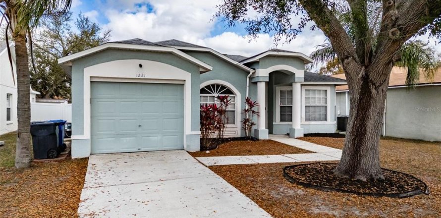 Casa en Brandon, Florida 3 dormitorios, 111.95 m2 № 2142270