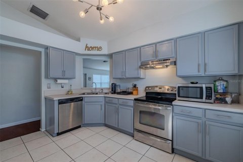 Casa en venta en Brandon, Florida, 3 dormitorios, 111.95 m2 № 2142270 - foto 17