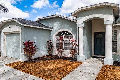 Casa en venta en Brandon, Florida, 3 dormitorios, 111.95 m2 № 2142270 - foto 3