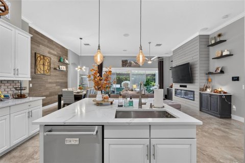 Villa ou maison à vendre à Apollo Beach, Floride: 4 chambres, 295.8 m2 № 2427479 - photo 28