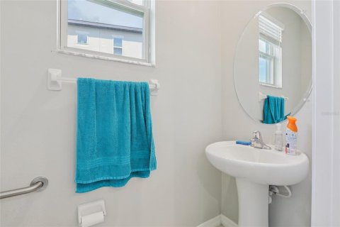 Townhouse in Wesley Chapel, Florida 3 bedrooms, 167.87 sq.m. № 2207093 - photo 11