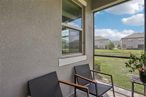 Townhouse in Wesley Chapel, Florida 3 bedrooms, 167.87 sq.m. № 2207093 - photo 9