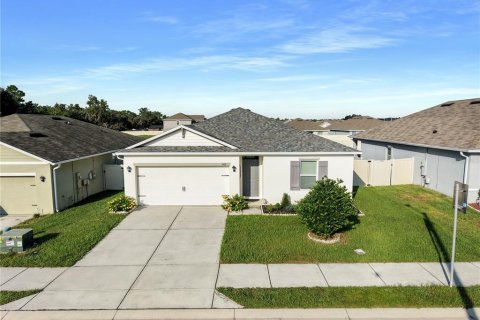 Villa ou maison à Winter Haven, Floride 4 chambres, 137.96 m2 № 2413667
