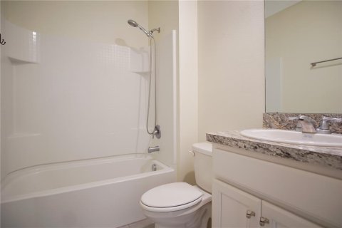 Villa ou maison à louer à Winter Haven, Floride: 4 chambres, 137.96 m2 № 2413667 - photo 21