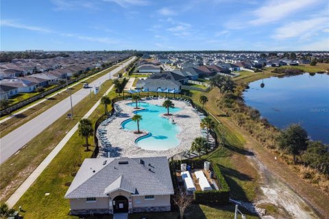 Villa ou maison à louer à Winter Haven, Floride: 4 chambres, 137.96 m2 № 2413667 - photo 29