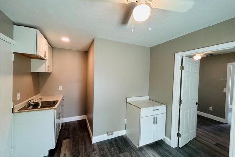House in Jacksonville, Florida 2 bedrooms, 47.01 sq.m. № 1872919 - photo 11