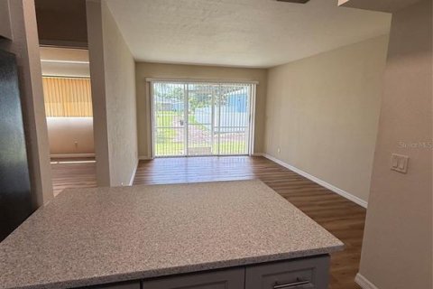 Copropriété à louer à Punta Gorda, Floride: 2 chambres, 83.61 m2 № 2389402 - photo 6