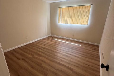 Copropriété à louer à Punta Gorda, Floride: 2 chambres, 83.61 m2 № 2389402 - photo 8