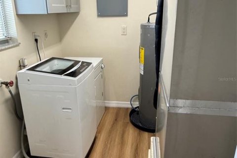 Copropriété à louer à Punta Gorda, Floride: 2 chambres, 83.61 m2 № 2389402 - photo 11